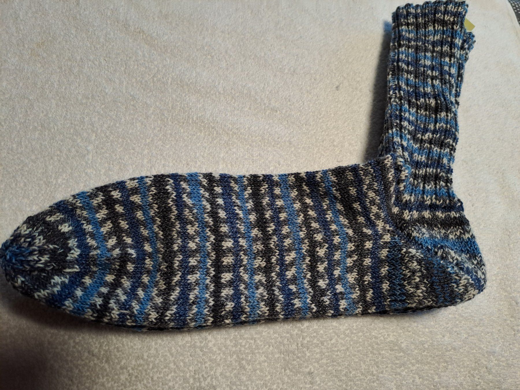 Calze: handgestrickte Socken Grösse 44 / 45 – Nuovo (secondo la descrizione) da Tuttwil venduto da wolleundstoff