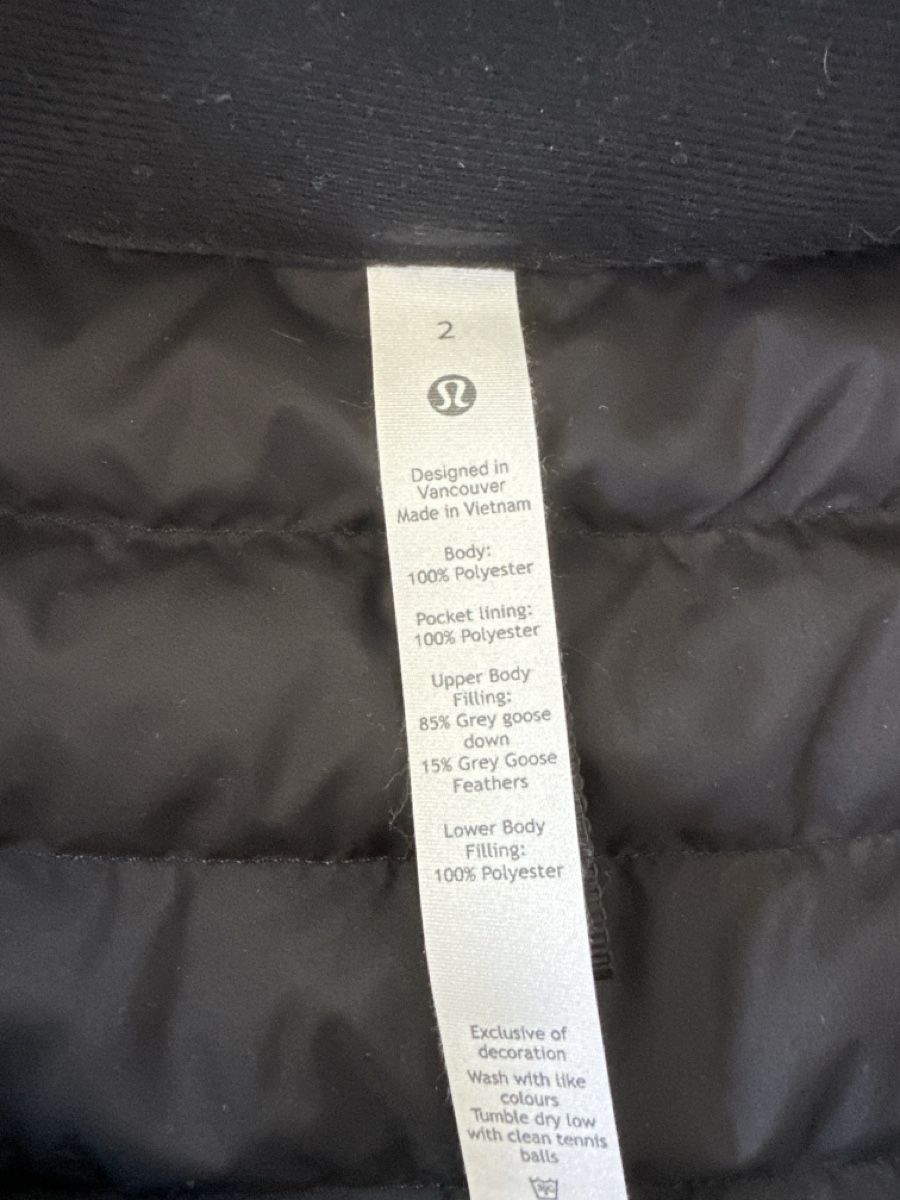 Lululemon Gilet & Giacche senza maniche: Lululemon Gilet Gr. 2 – Nuovo (secondo la descrizione) da St. Gallen venduto da Ursula66 2