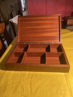 Boîte à cigares en loupe d’acajou