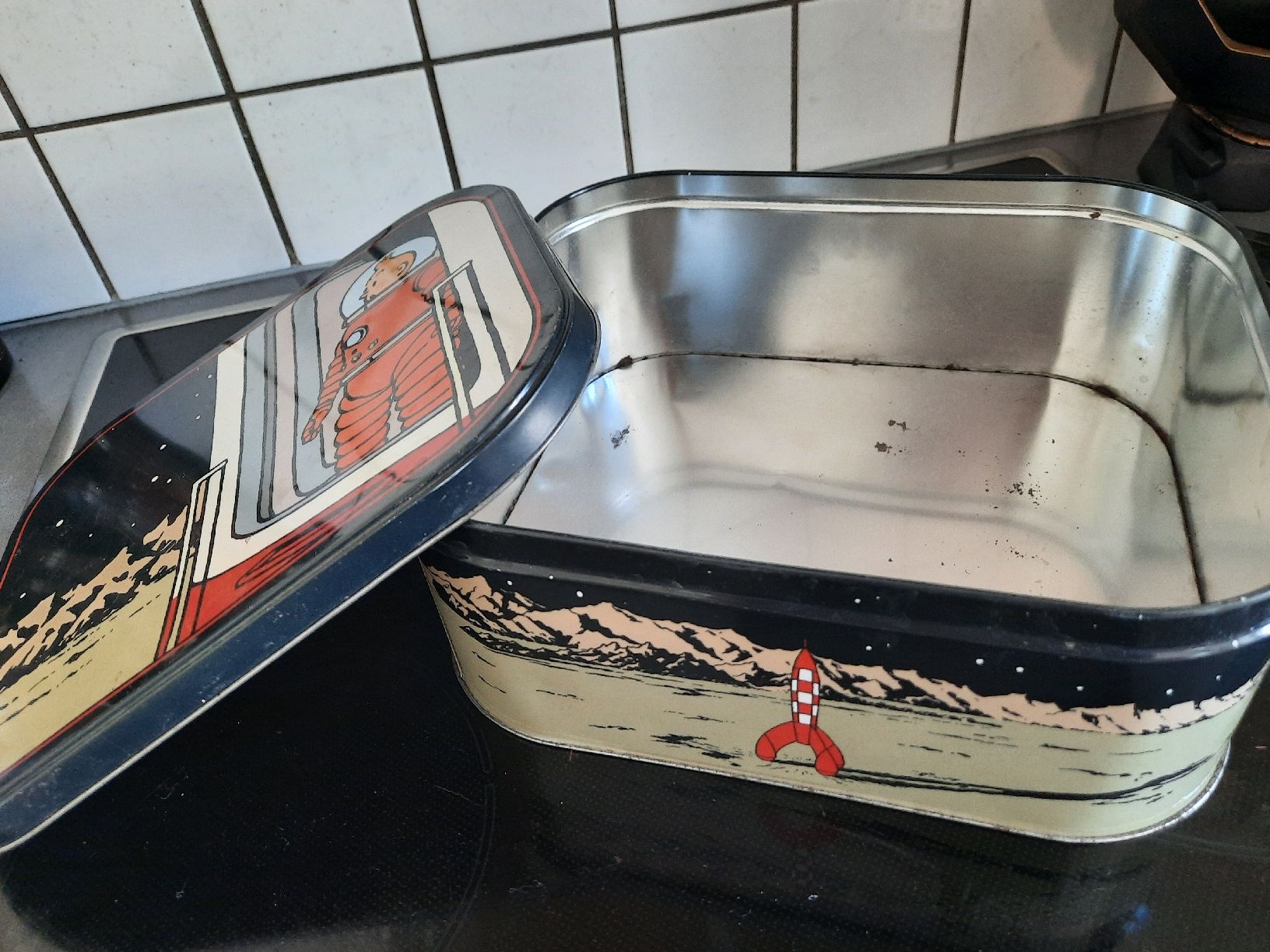 Behälter & Ähnliches: BOÎTE, en MÉTAL. TINTIN – Gebraucht aus Le Locle von marylise01 2