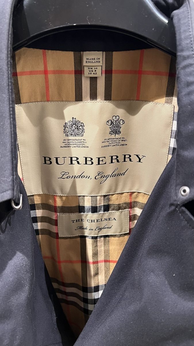 Burberry Cappotti: Burberry Trench Coat – Usato da Wetzikon ZH venduto da KikiZu 2
