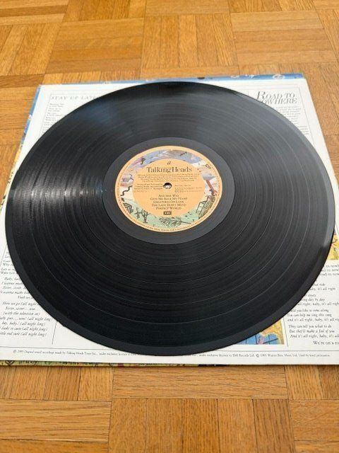 Dischi in vinile: Talking Heads 1985 Little creatures (LP 1st Issue + inner) – Usato da Territet venduto da Yvanz 1