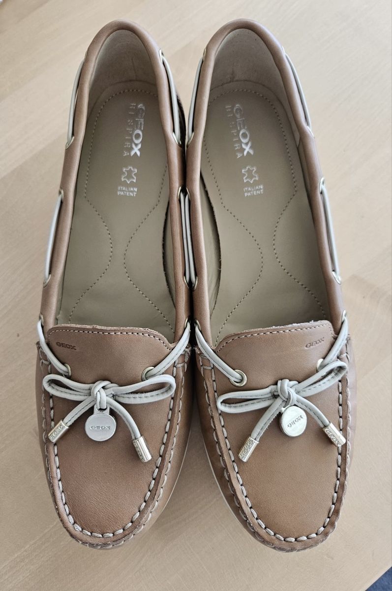 Geox Damenschuhe: Chaussures Geox - Taille 40 - Presque neuves – Neu (gemäss Beschreibung) aus Port von granitod