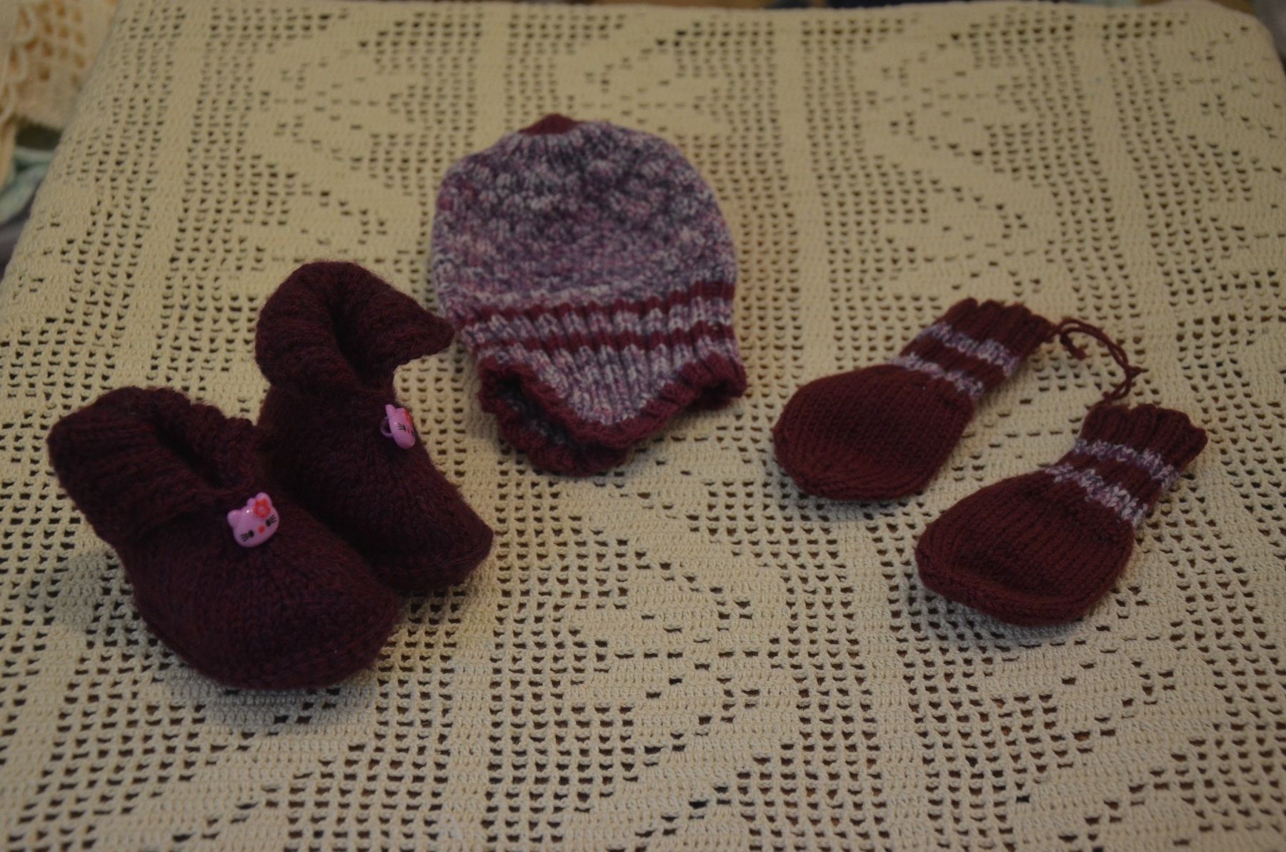 Kleiderpakete & -sets: TAILLE 56 - BABY SET NEU - HANDARBEIT – Neu und originalverpackt aus Chiasso von Dolly015