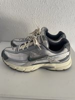 Nike Initiator Sneaker 42.5