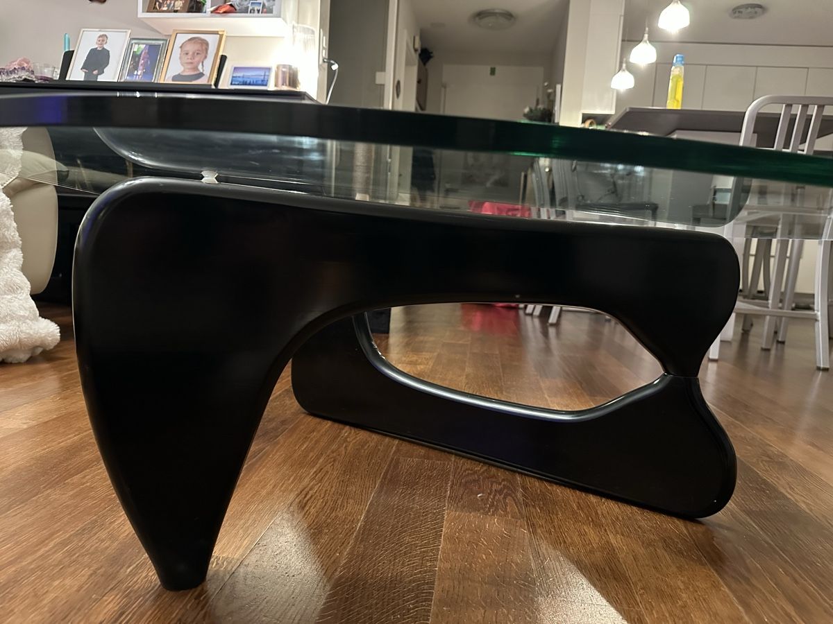 Tables: Vitra Noguchi Coffee table – D'occasion à Belmont-Lausanne par  4