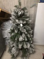 Schöner Kunst-Tannenbaum 180 cm mit Schneeoptik Butler's