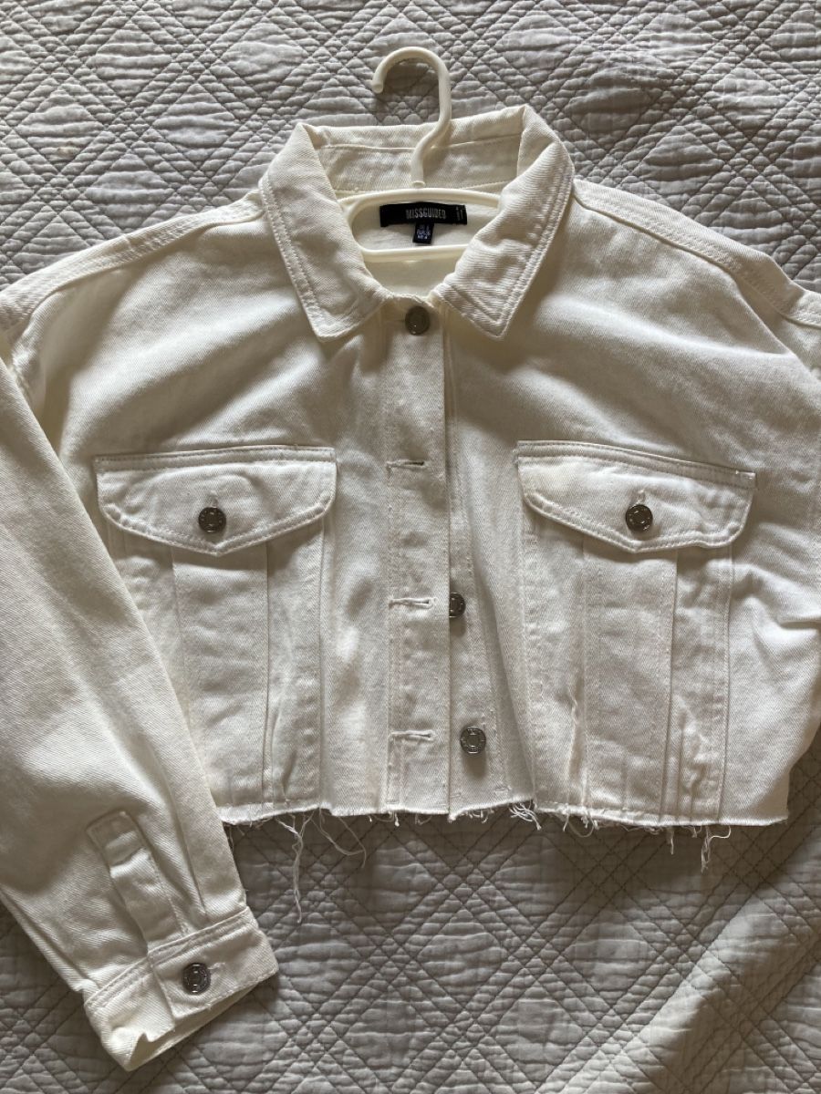 Jacken: Veste courte en Jean blanc – Neu (gemäss Beschreibung) aus Lausanne von shabnam.t 2