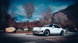 PORSCHE Carrera 3.0 Coupé