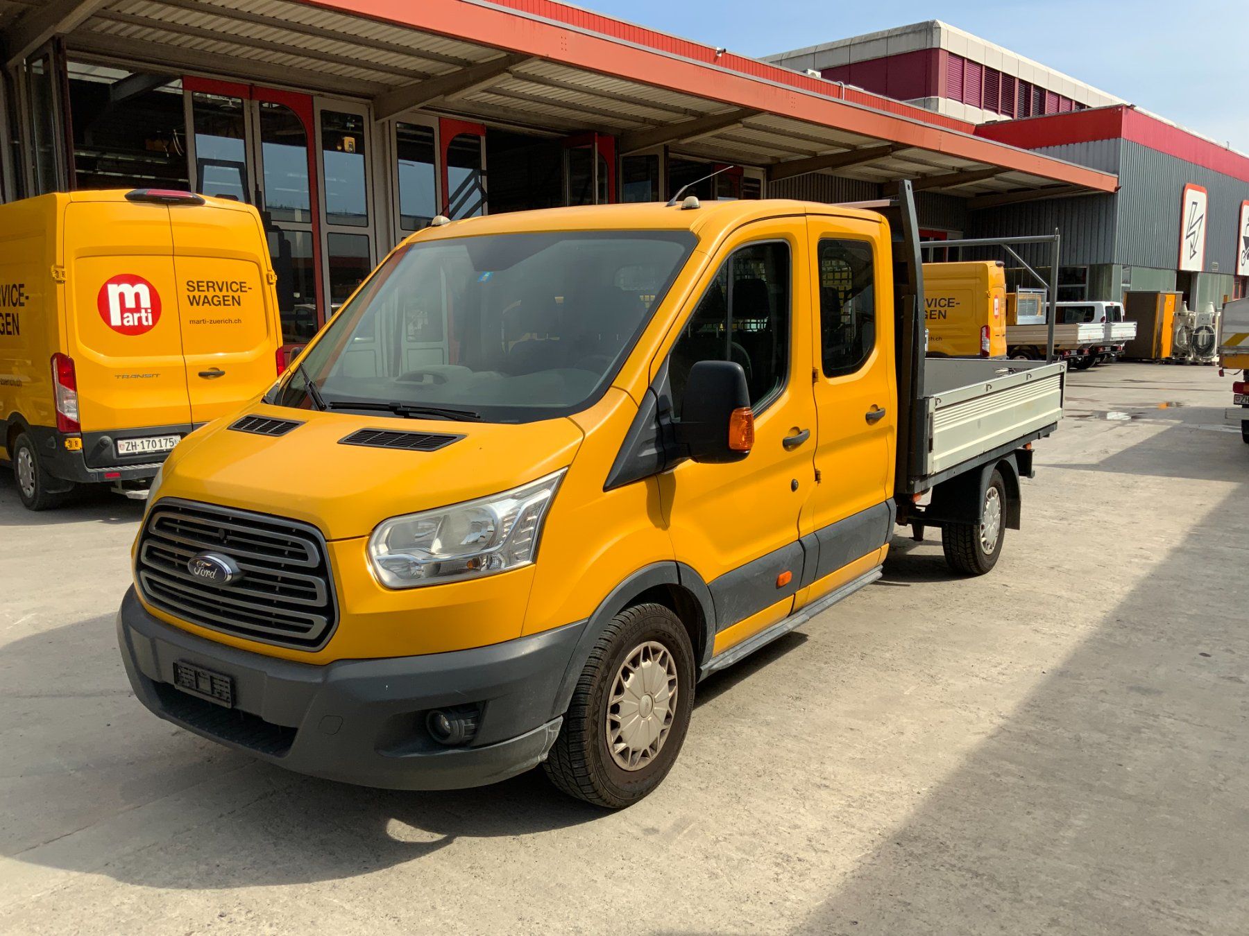 Ford Veicoli commerciali: Ford Transit Pritschenwagen mit Doppelkabine – Usato da Regensdorf venduto da MAGZH
