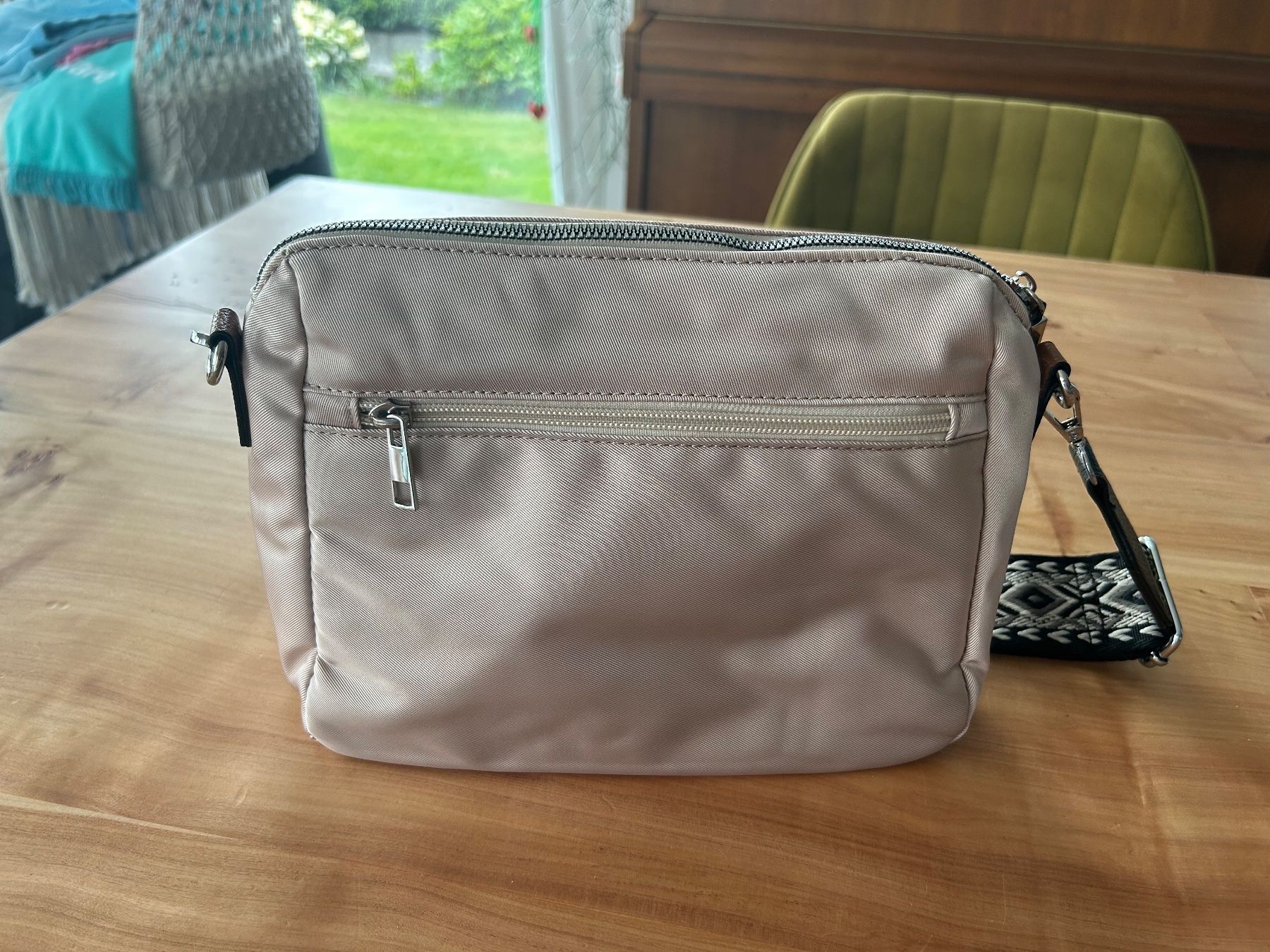 Borse da donna: Umhaengetasche EMILY & NOAH beige neuwertig – Usato da Kaltbrunn venduto da lagone1 1