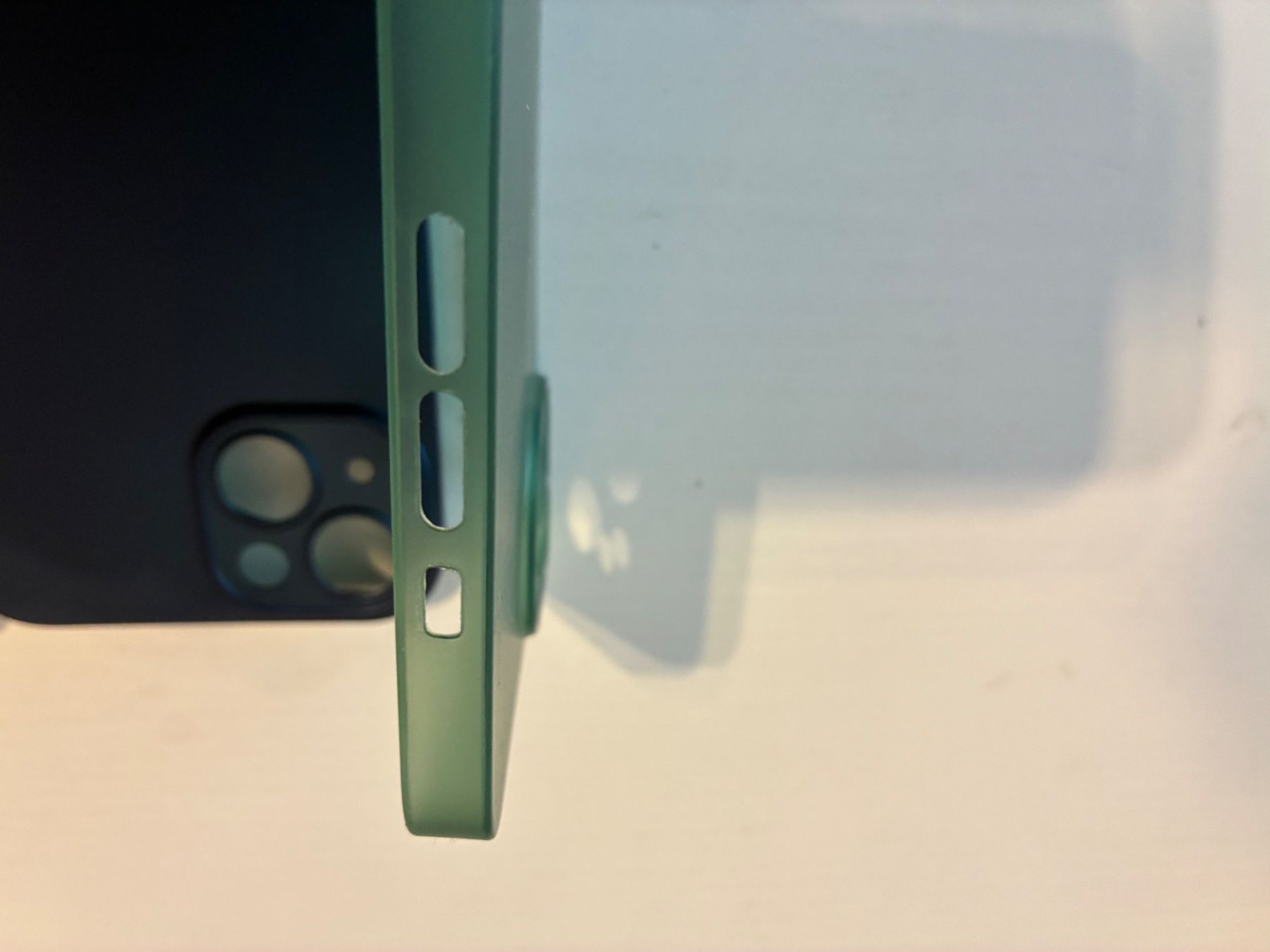 Apple Cover & Protezioni schermo: 5 Stk. Hülle iPhone 13 – Nuovo e nell'imballaggio originale da Aarau Rohr venduto da Sheeno 2