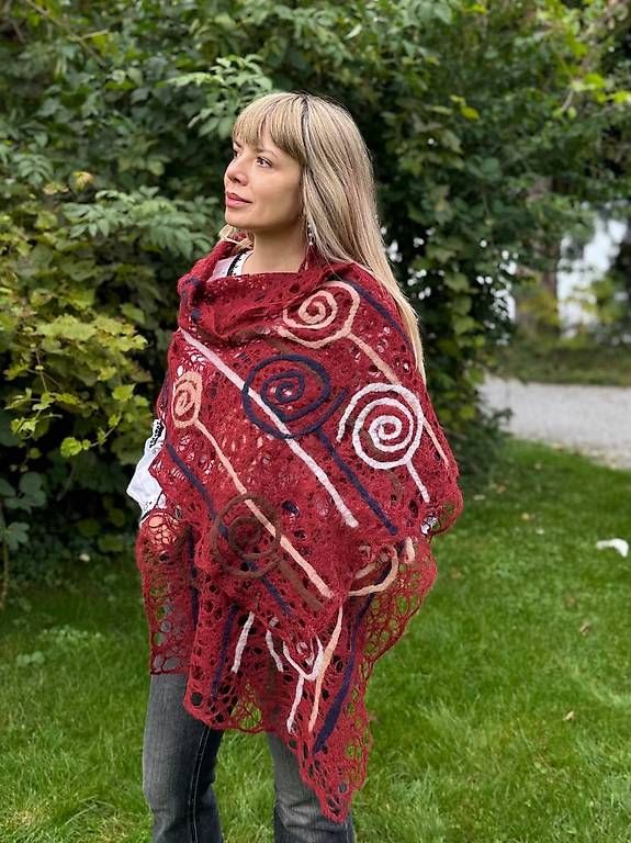 Foulard & Sciarpe: Rotbrauner Mohairschal mit Spiralmotiven – Usato da Thalwil venduto da han_2b8c 5