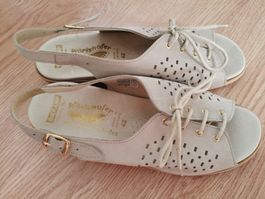 Damen Schuhe Gr 42 sehr breit. 