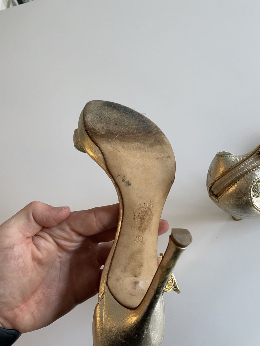 Versace Scarpe da donna: Sandales Versace dorées pointure- 39 – Usato da Genève venduto da rom_8nwv 5