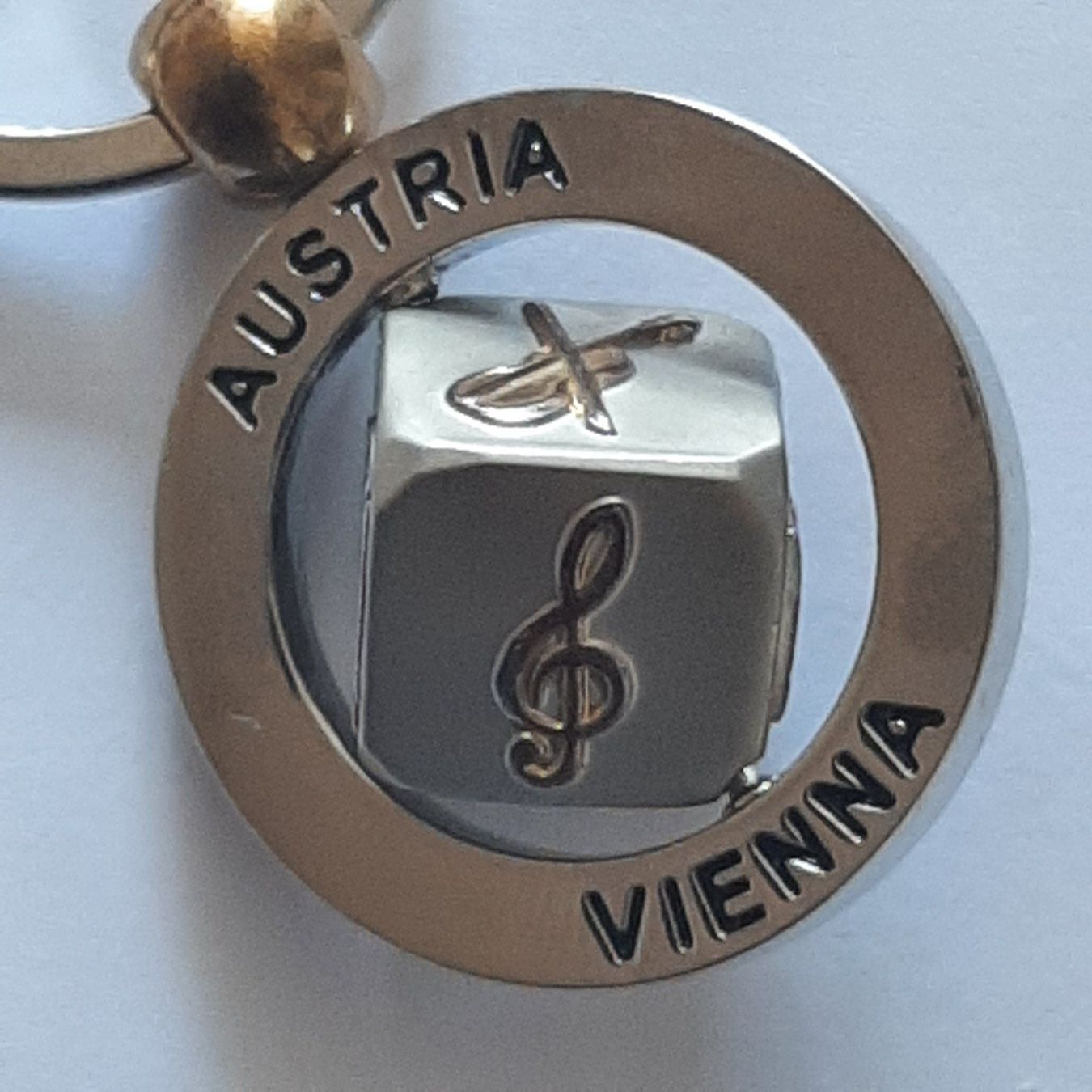 Portachiavi: Porte-clé Austria Vienna – Nuovo e nell'imballaggio originale da Carouge GE venduto da cecob0909 4