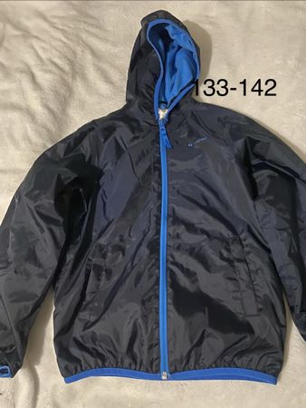 Kinderjacke Quechua dunkelblau Grösse 133-142 Übergang Kids