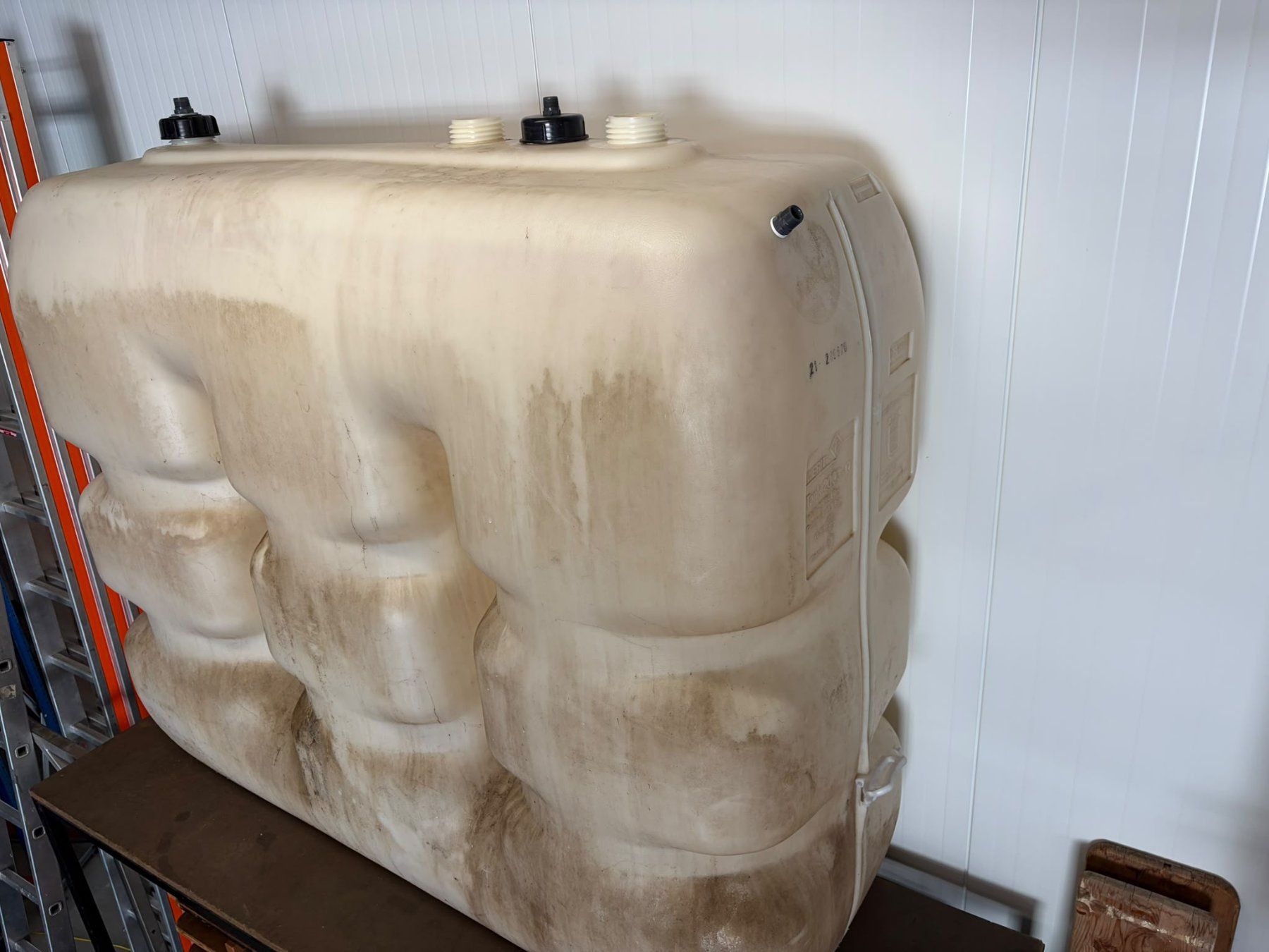 Tränken & Tröge: Wassertank 2000 Liter – Gebraucht aus Egnach von mino81 1