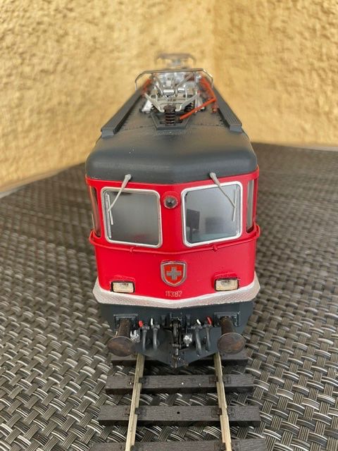 Hermann Modellini di ferrovie: Re 4/4 rot Hermann – Nuovo e nell'imballaggio originale da Schlieren venduto da Kasimir19 1