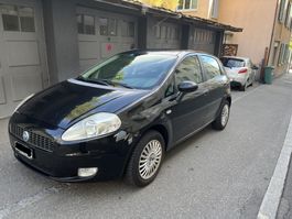 Fiat punto 1.4 16v 2007 ( Pour Bricoleur ou export)
