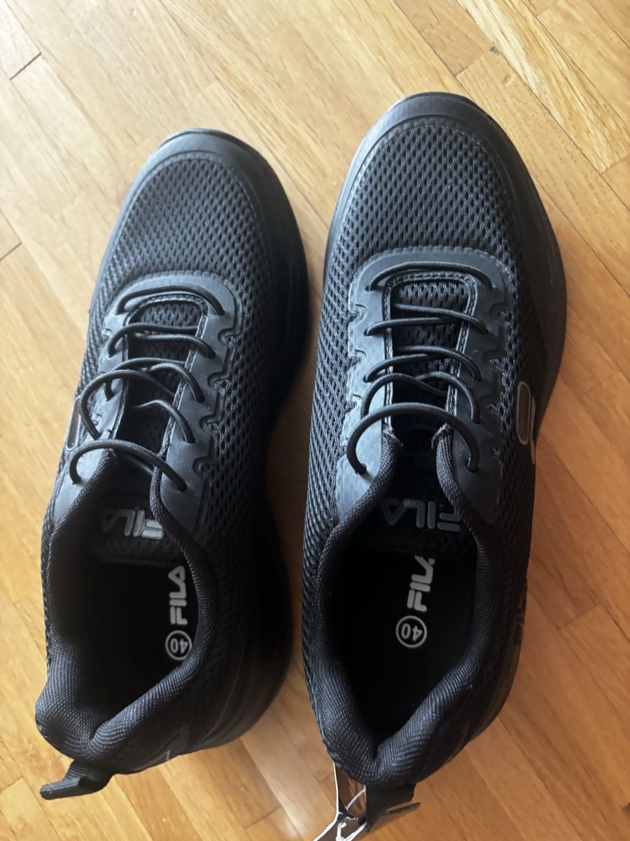 Scarpe da donna: Fila sneakers – Nuovo e nell'imballaggio originale da Zürich venduto da infoDSSWISS