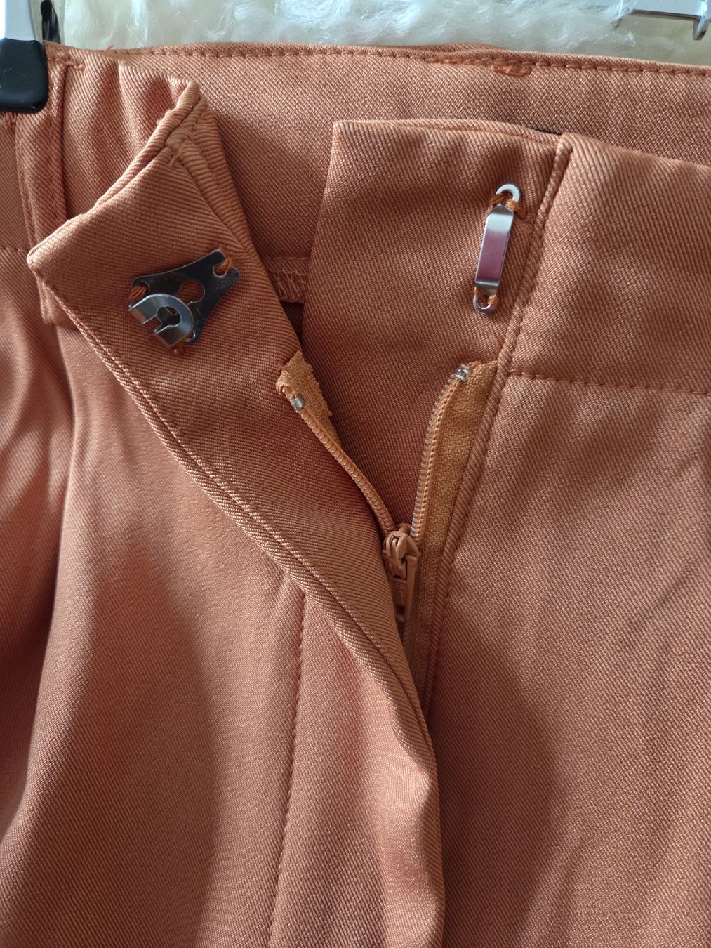 Hosen: Damenhose Orange Grösse S – Gebraucht aus Hittnau von SirKahn 5