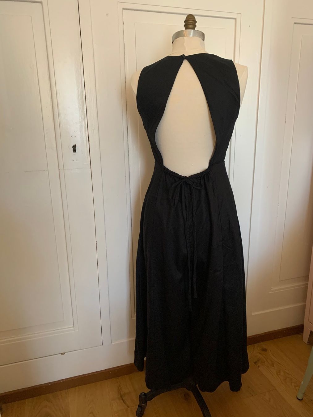 Cos Tute: COS Jumpsuit schwarz Gr. 36 – Usato da Thun venduto da Crown7 1