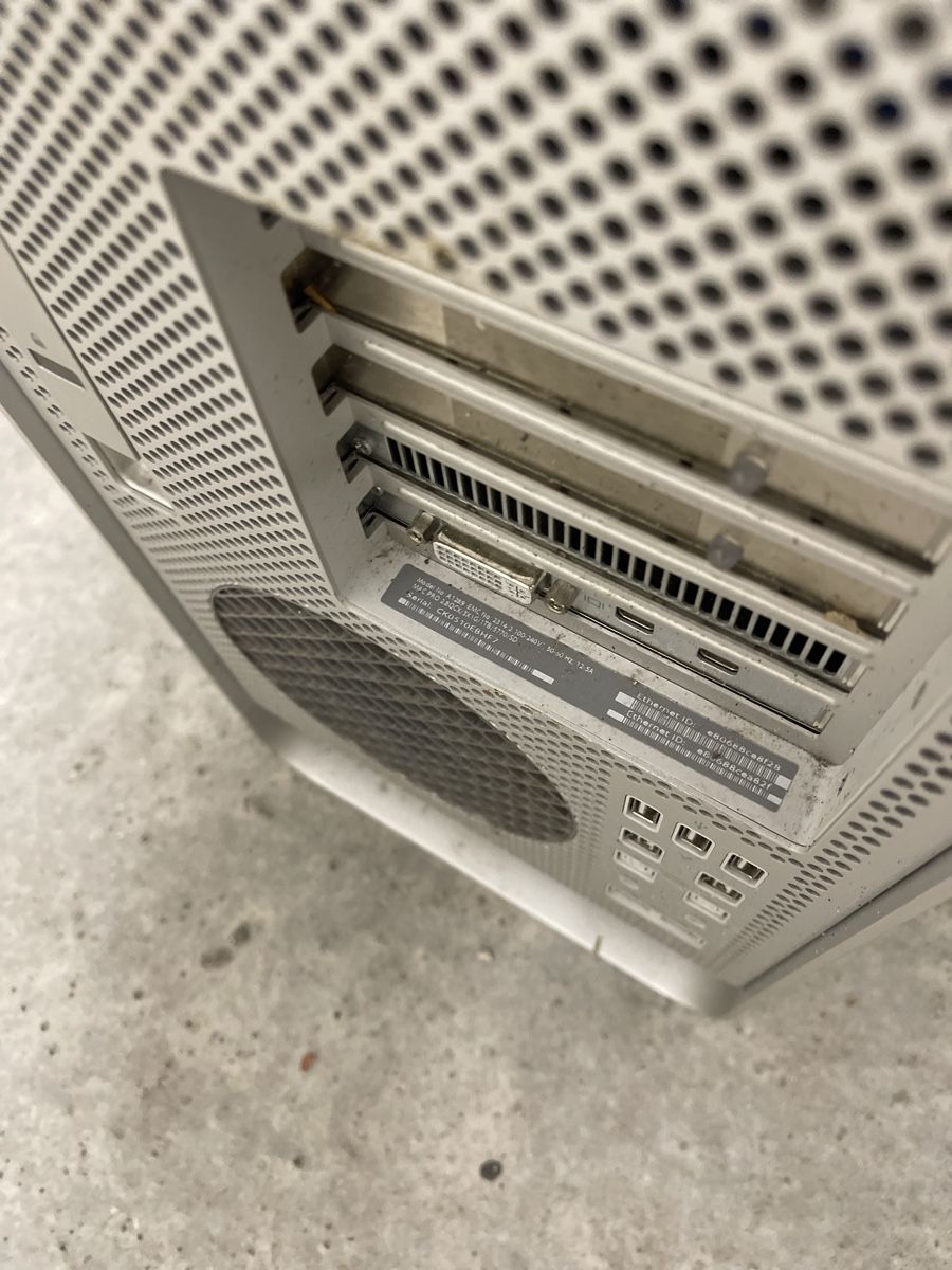 Apple PCs: Apple Mac Pro tower – D'occasion à Genève par DEBARR.AS 4