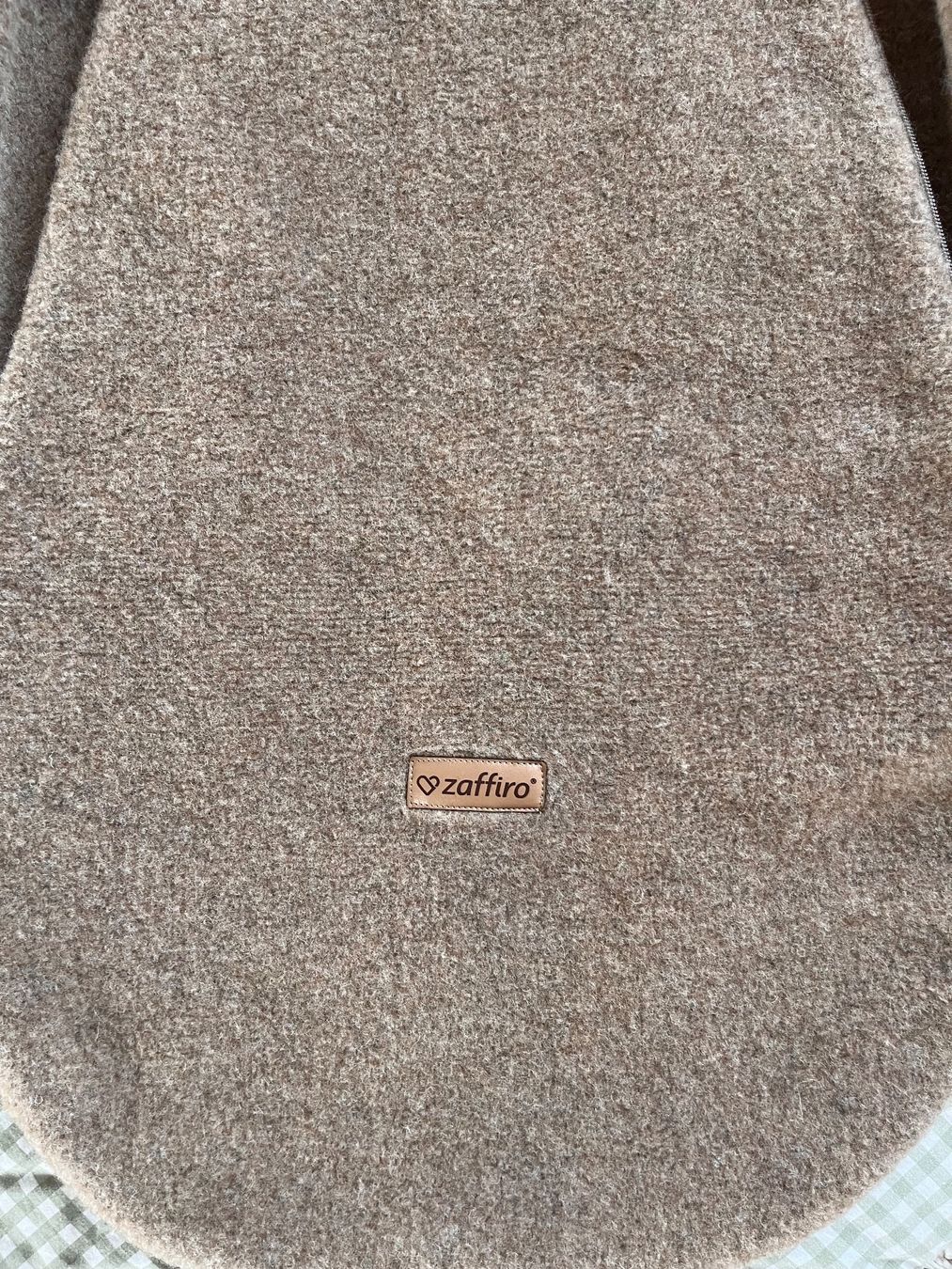 Sacchi a pelo: Zaffiro Fußsack Mini Wool Bouclé, Brown. – Usato da Glattpark(Opfikon) venduto da pau_w672 2
