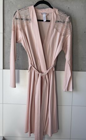 Bademantel Hanro rosa Spitze S Modal Seide