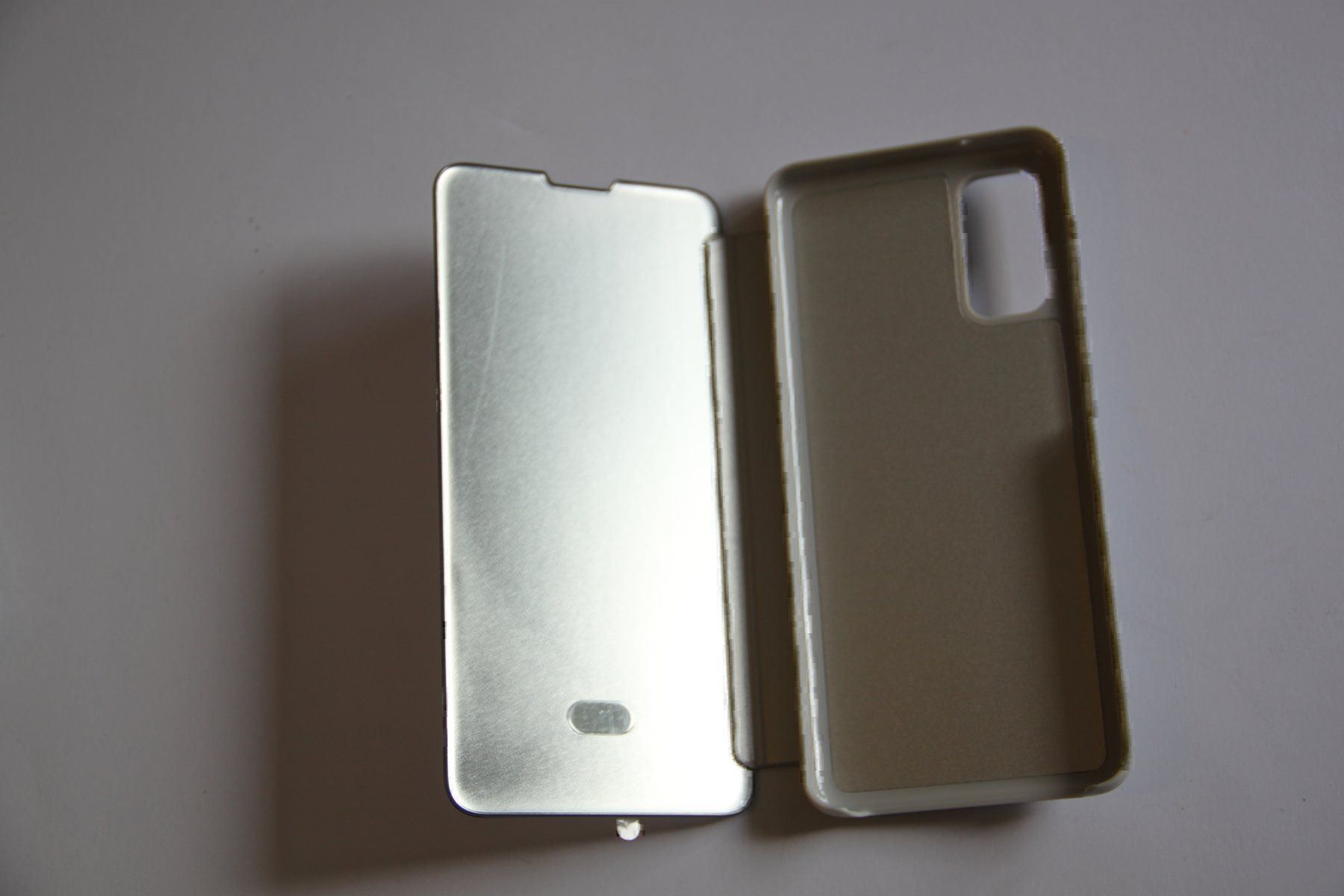 Covers & Schutzfolien: Handyhülle Samsung20 – Neu und originalverpackt aus Walterswil SO von peiper2 2