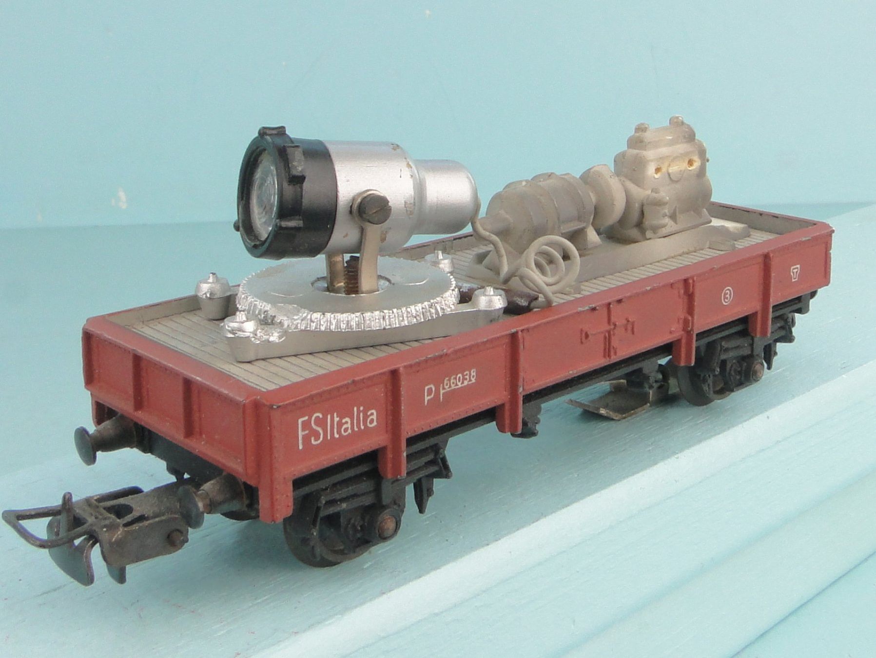 Pocher Modellini di ferrovie: Pocher H0 302 Wagen mit Scheinwerfer – Usato da Bülach venduto da cann11