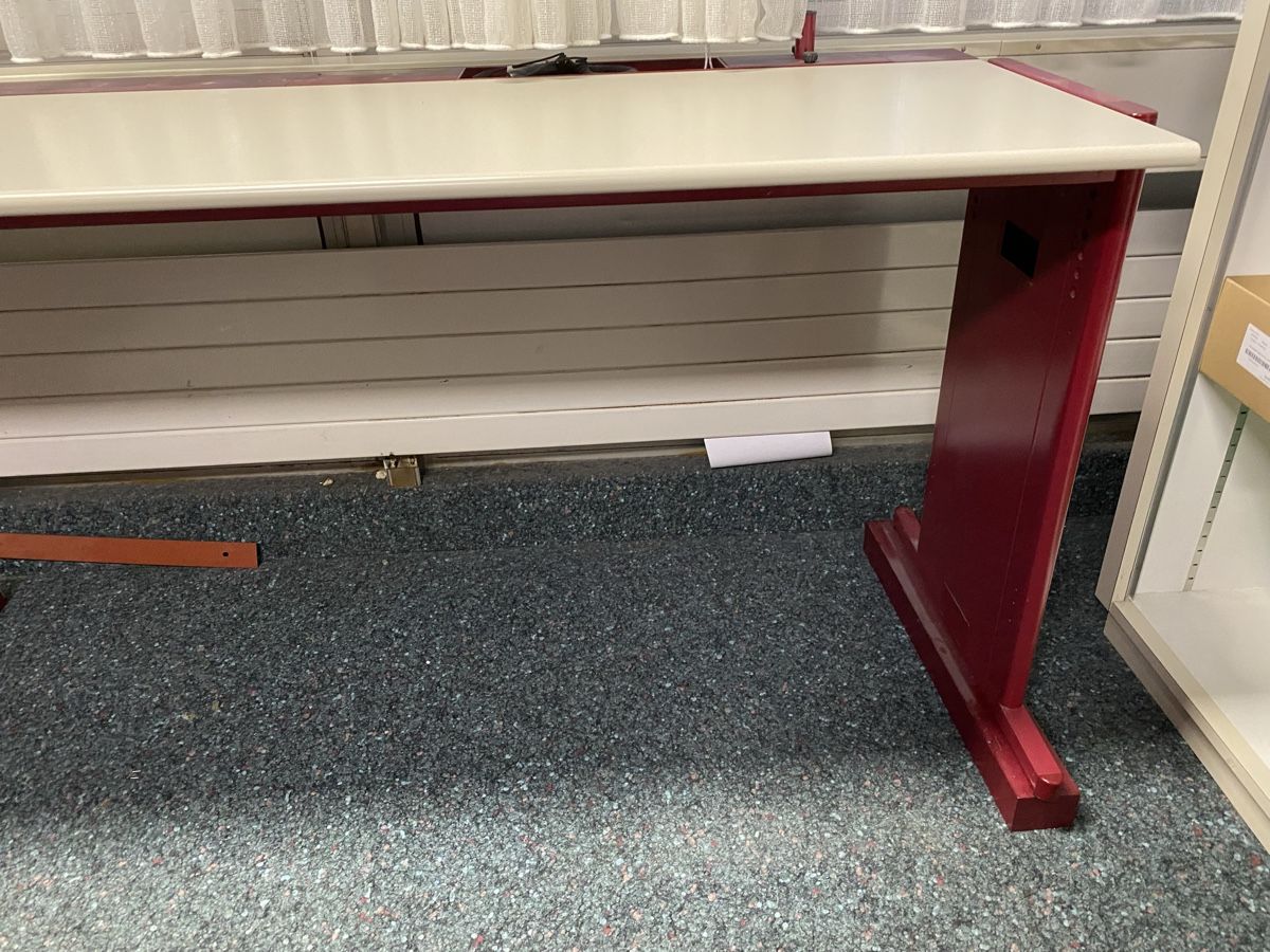 Scrivanie: Schreibtisch vermutlich von Lista – Usato da Hägglingen venduto da Karin0802 1