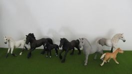 Schleich Pferde Set + Pferdedecken