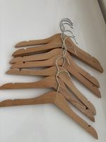 Holzkleiderbügel Set, 8 Stk. aus Holz, Top Zustand!
