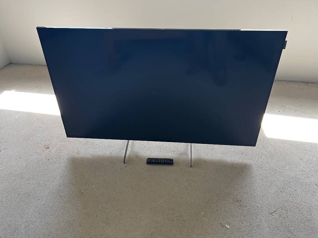 Samsung Appareils TV: TV Samsung 55 pouces – D'occasion à Monts-de-Corsier par gta_7kkn