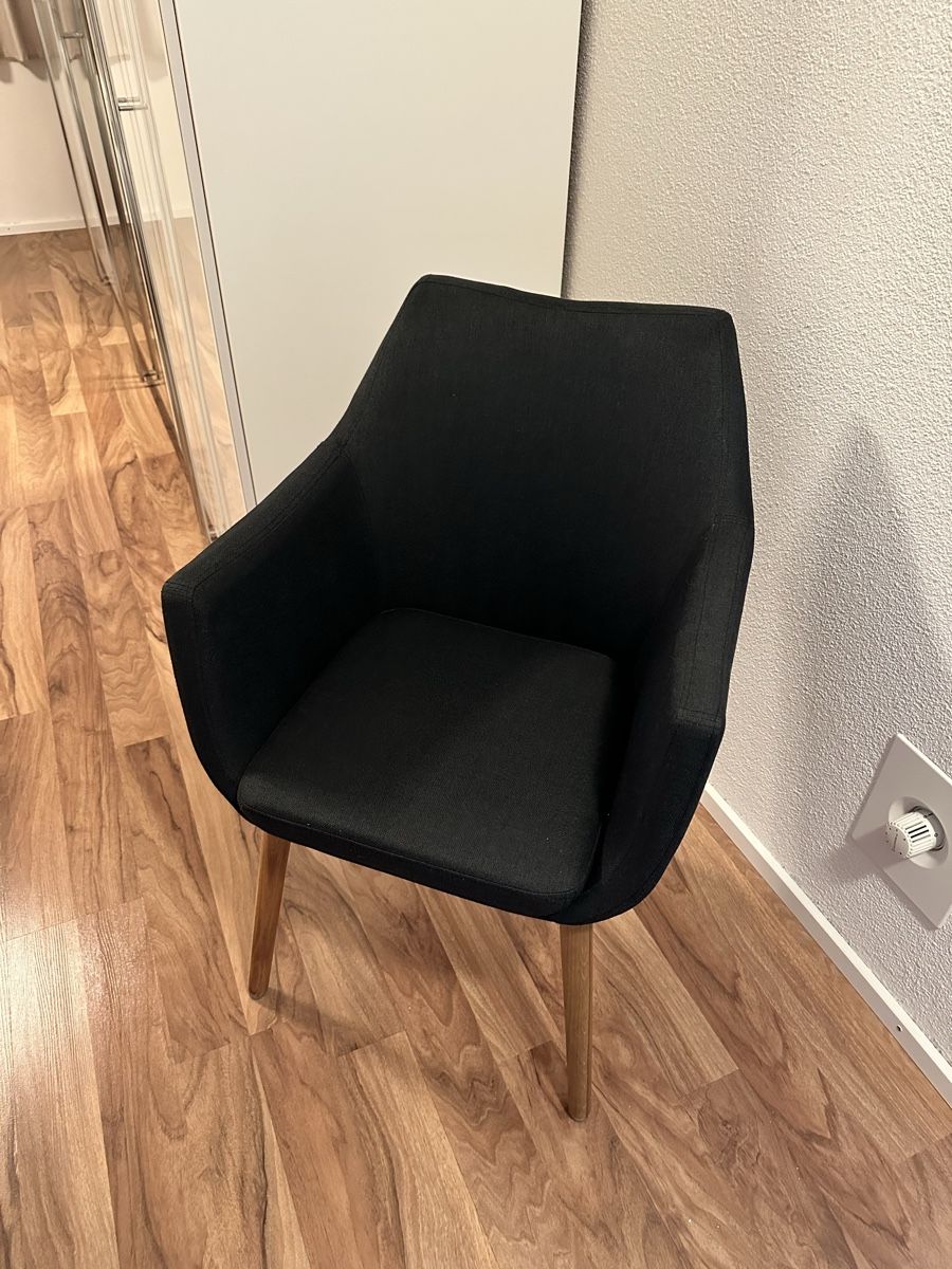 Chaises: 2 Anthrazit Stoffstühle – Neuf (Voir description) à Volketswil par Ana_kuzz