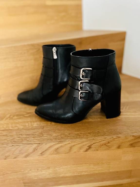Scarpe da donna: Stiefeletten Damen, schwarz, Leder, Gr. 38 – Usato da Dübendorf venduto da franzi1982 1