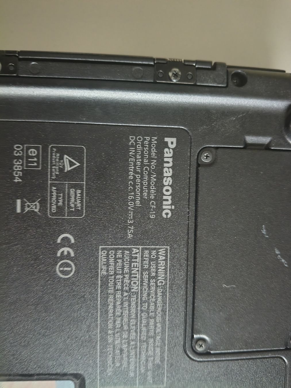 Panasonic Notebook: Panasonic Toughbook CF-19 rugged laptop untested condition – Difettoso da Zürich venduto da TrainLine 5