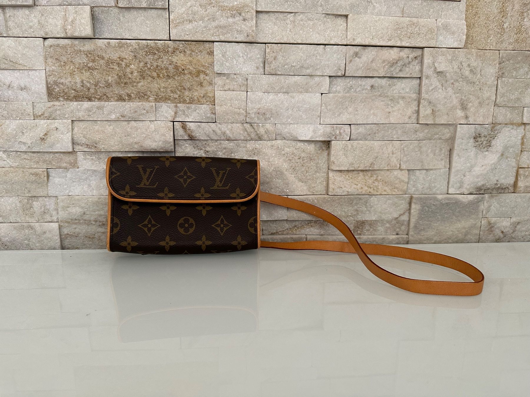 Louis Vuitton Borse da donna: Louis Vuitton Florentine Canvas -Nr. 1149 – Usato da Hittnau venduto da LuxAndMore 1