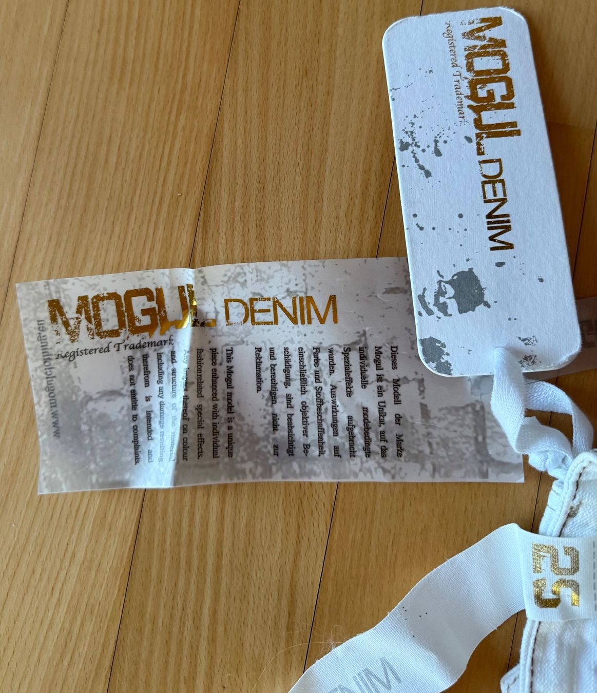 Jeans: Mogul Jeans Waist 25 – Nuovo (secondo la descrizione) da Wallbach venduto da 10merlin 1