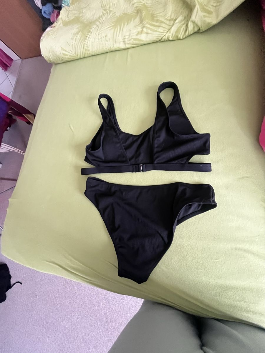 Maillots de bain & Bikinis: Bikini Schwarz Gr.  L Neu – Neuf avec emballage d'origine à Giswil par Mauritius9026 1
