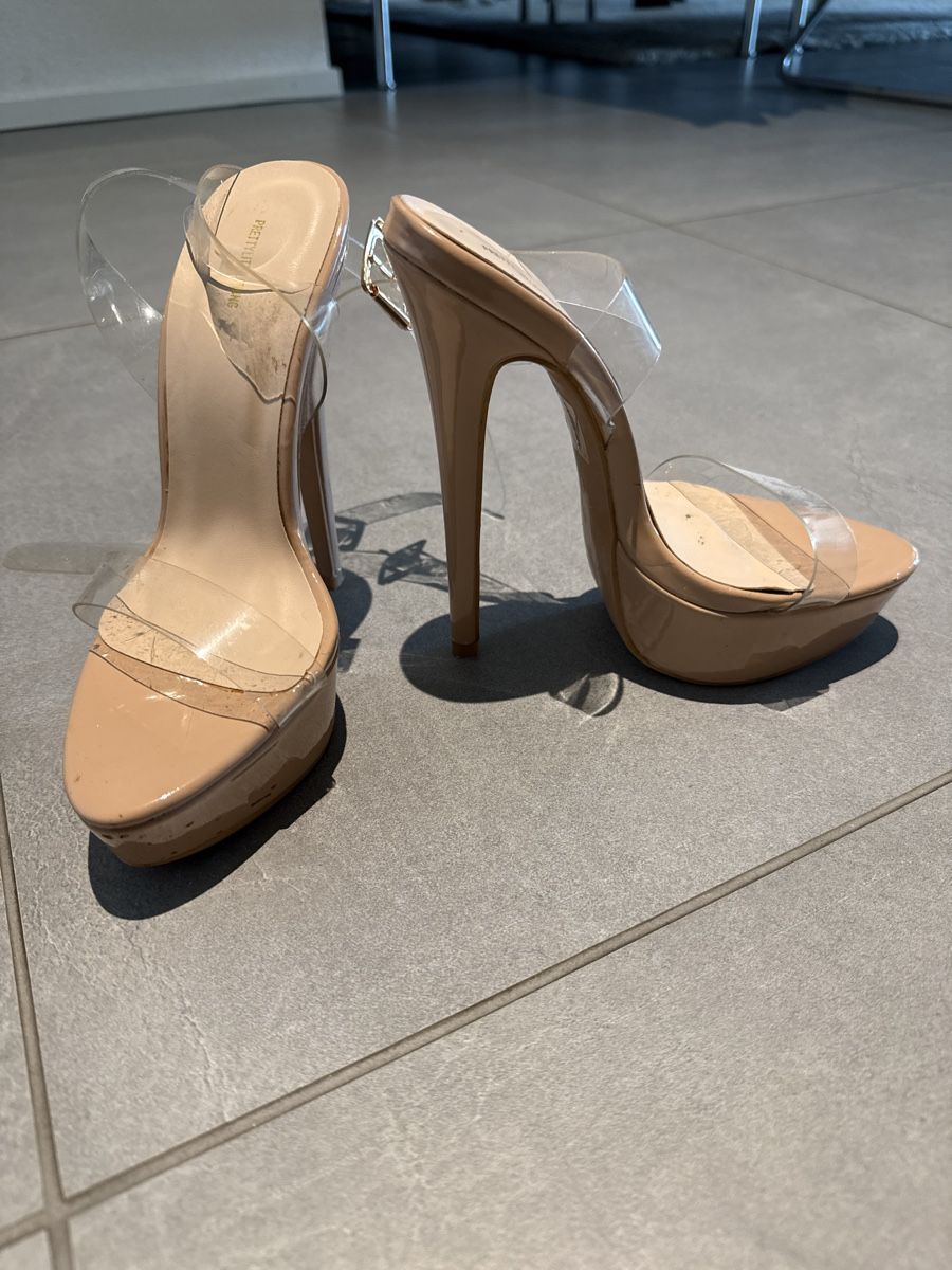 Scarpe da donna: Sandales – Nuovo (secondo la descrizione) da Fribourg venduto da Mya_Asb 1