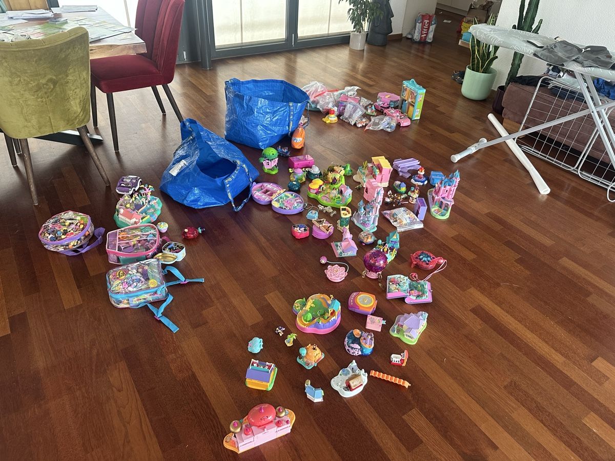 Polly Pocket Spielzeuge: Poly Pocket Mega Fund vintage 90er/2000 – Gebraucht aus Zürich von Kareljan 1