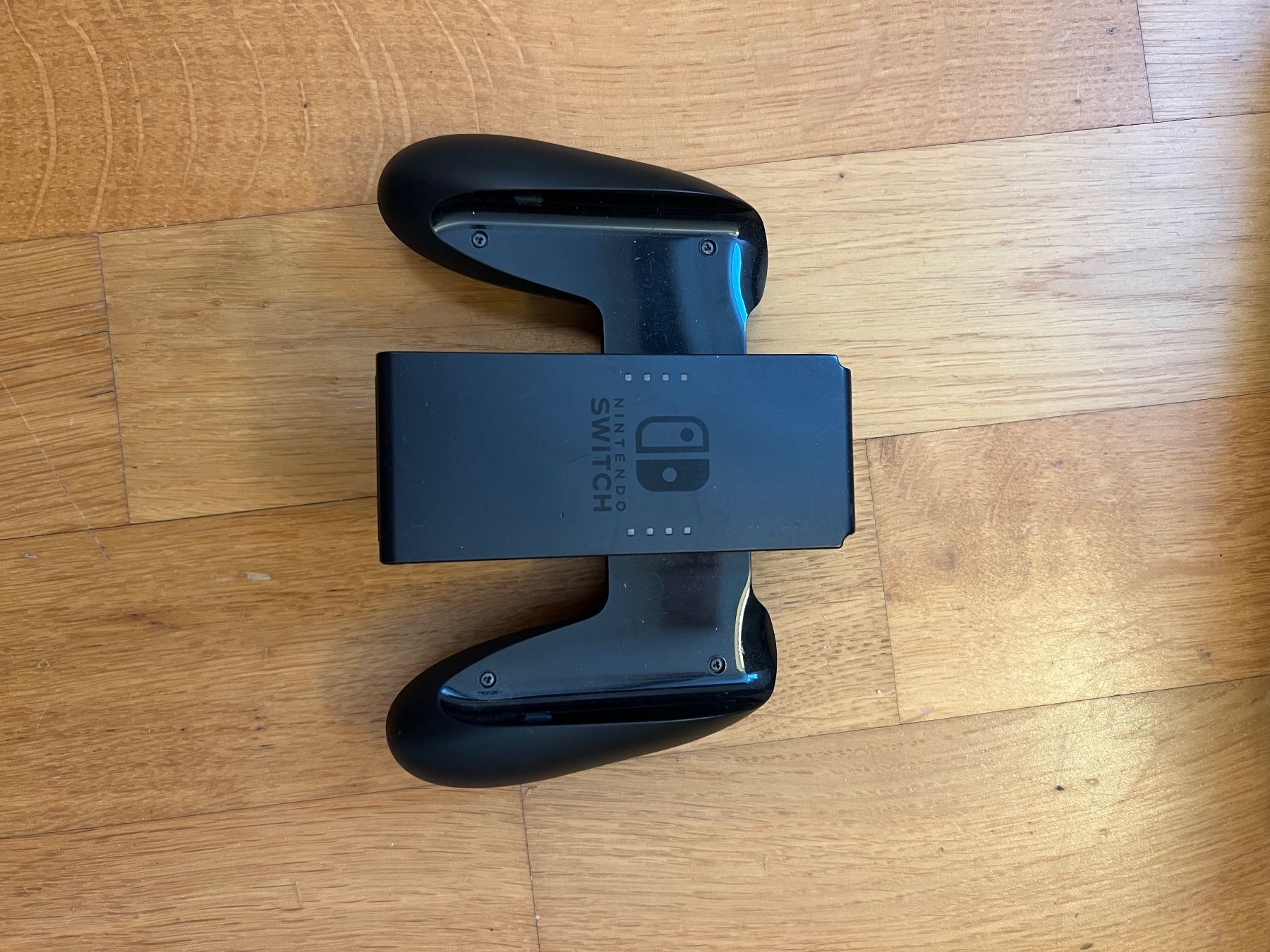 Nintendo Console: Nintendo Switch Konsole Set schwarz gebraucht – Usato da Oberrieden venduto da maritcouvreur 4