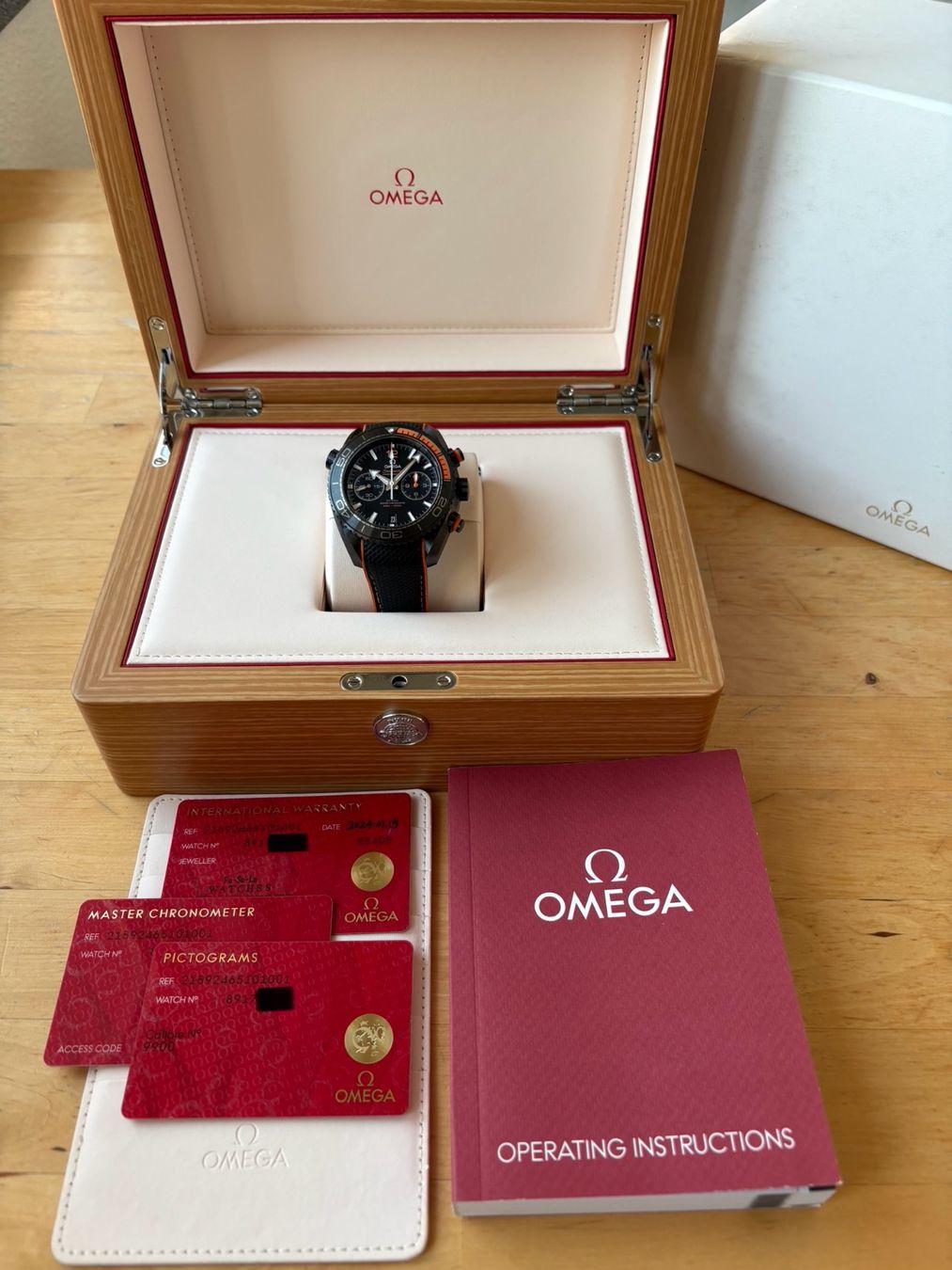 Omega Orologi: OMEGA Seamaster Planet Ocean Deep Black Fullset mit Garantie – Usato da Birsfelden venduto da Mynos 5