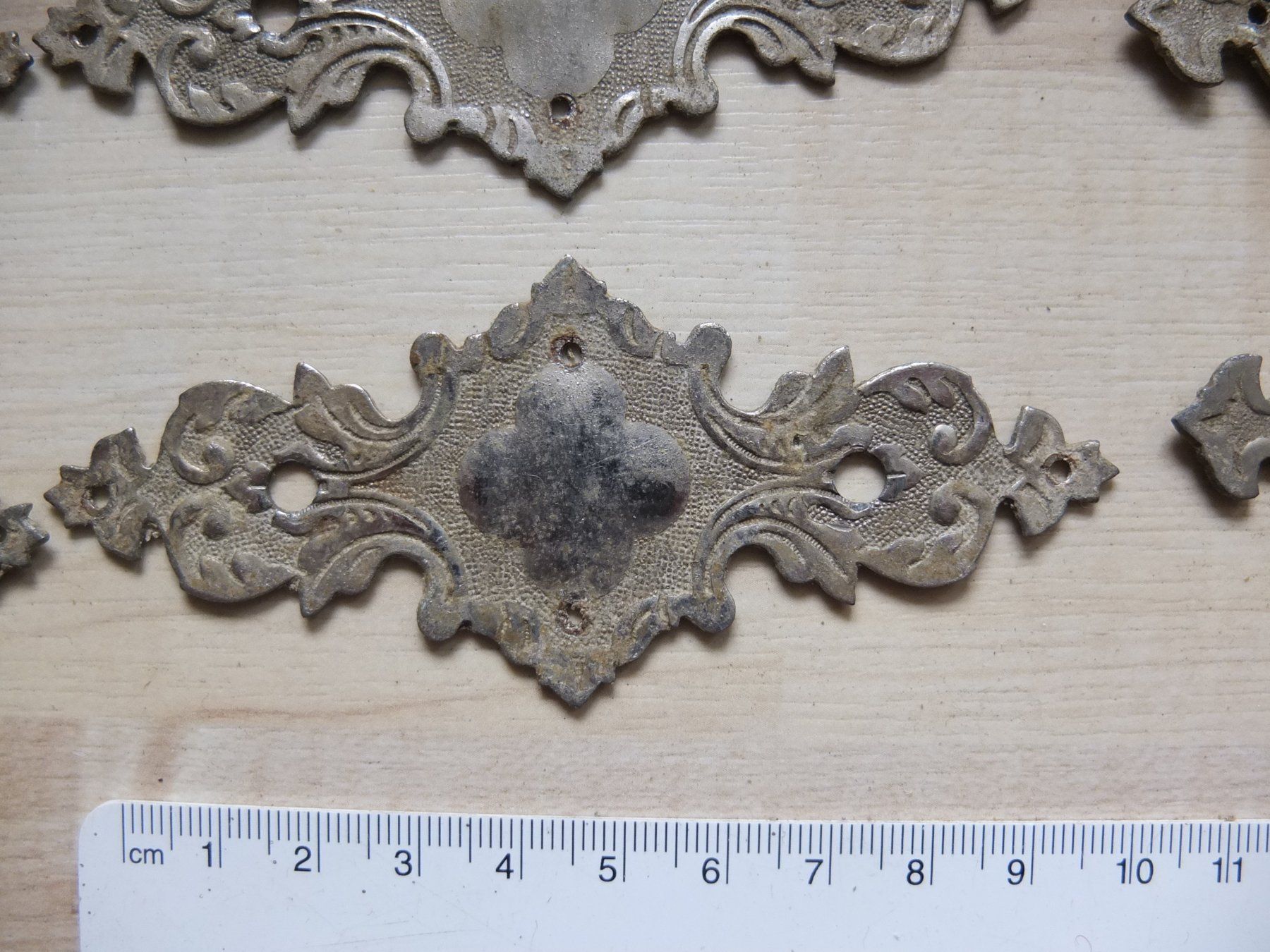 Eisenwaren: Schöne antike Beschläge/Schlüsselrosette 3Stk oder mehr – Gebraucht aus St. Margrethen SG von Profitboerse 1