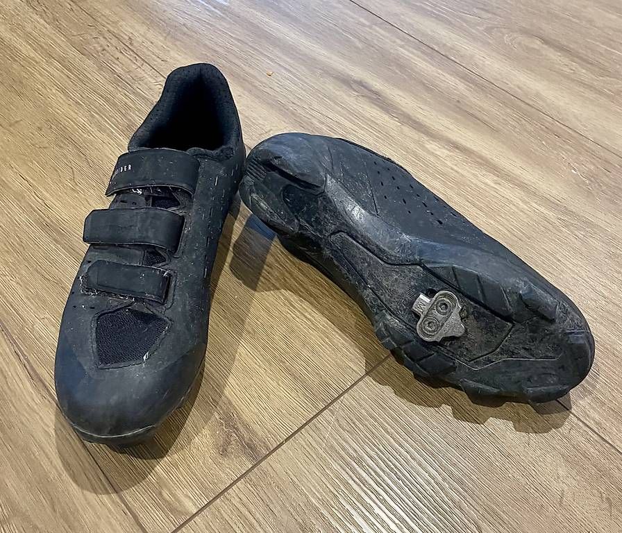 Decathlon Chaussures hommes: Fahrradschuhe – D'occasion à Zizers par sch_cy6y