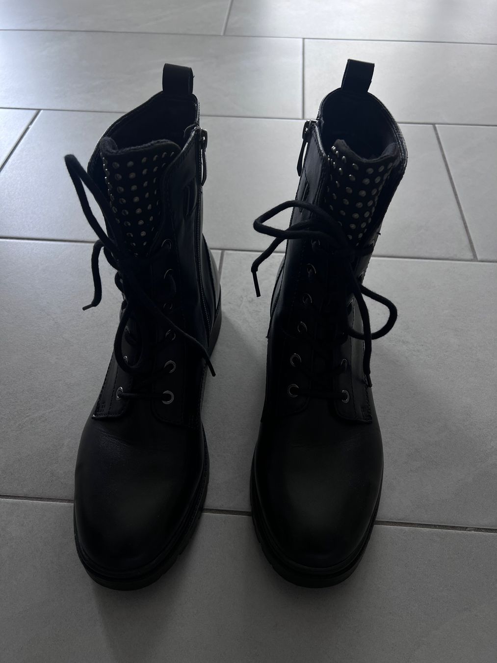 Tamaris Scarpe da donna: TAMARIS STIEFELETTE GR.42 – Nuovo (secondo la descrizione) da Kaltbrunn venduto da .-Chantally-.