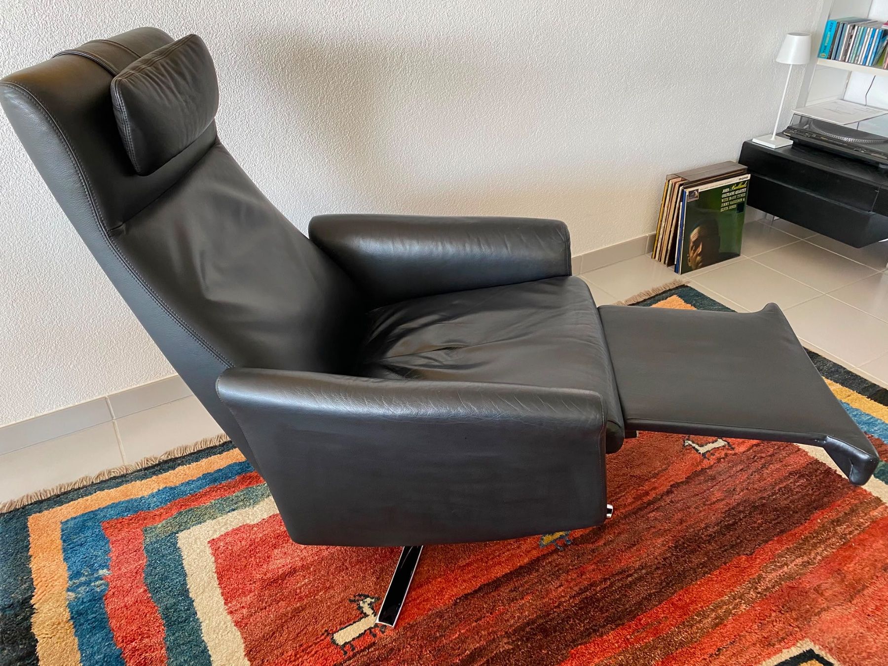 Pfister Poltrone: Bequemer Leder Drehfauteuil  NP: 4300.- – Usato da Hergiswil NW venduto da Primia 2